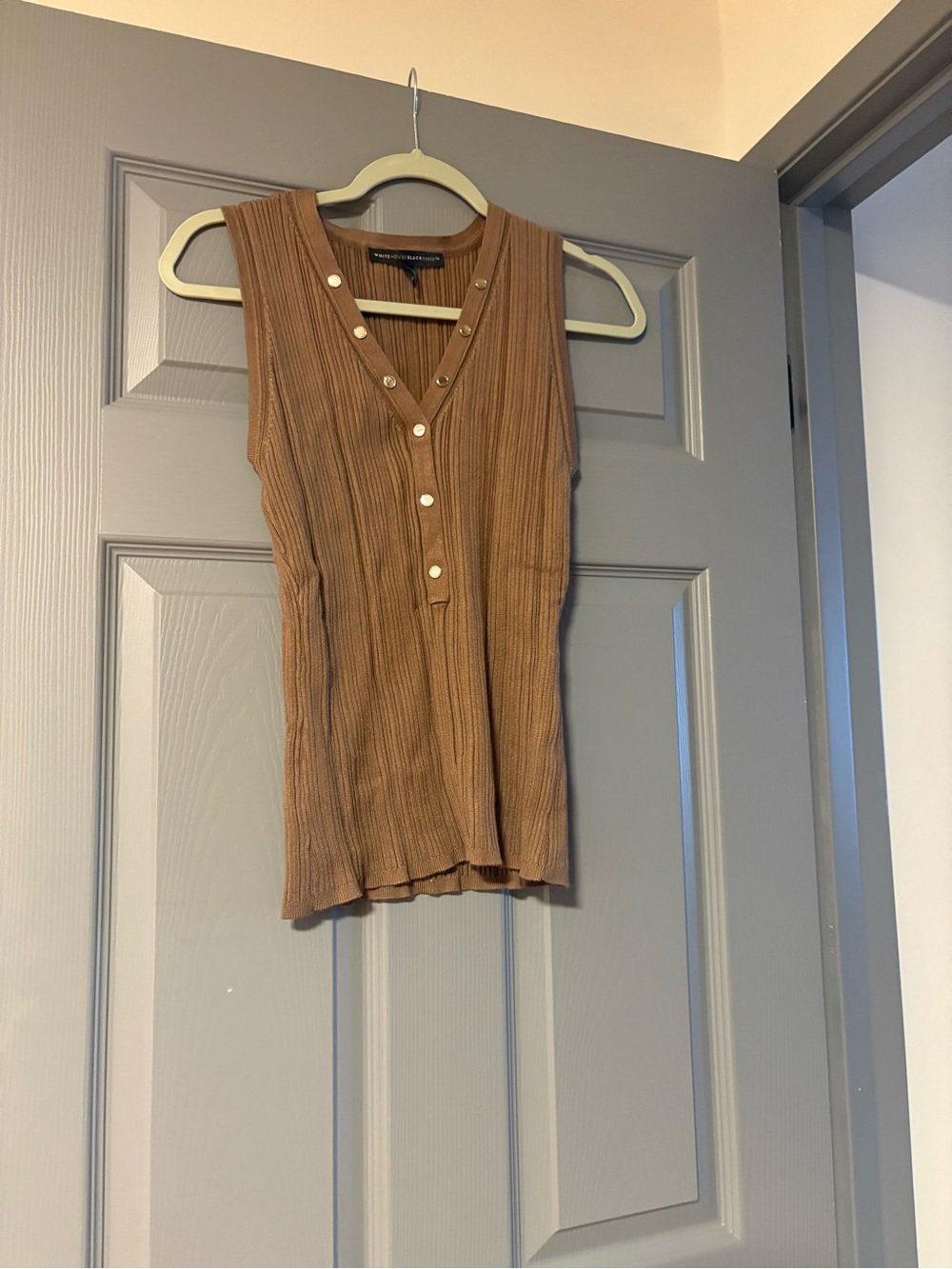 White House Black Market Ribbed V-Neck Henley Tank - Brown